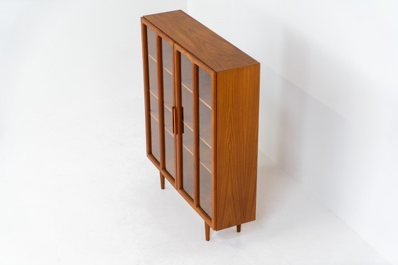 Image 1 of Teak Showcase van Ib Kofod-Larsen voor Faarup Møbelfabrik (Denemarken, 1960).