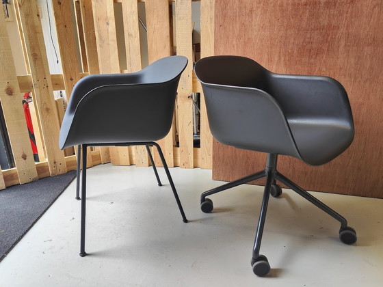 Image 1 of 2x Muuto Fiber chair stoelen