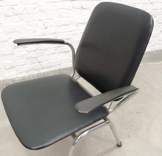 Image 1 of 2x Gebr. de Wit Chroom en Zwart Kunstleren fauteuils