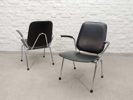 Image 1 of 2x Gebr. de Wit Chroom en Zwart Kunstleren fauteuils