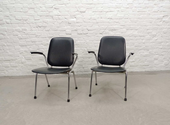 Image 1 of 2x Gebr. de Wit Chroom en Zwart Kunstleren fauteuils