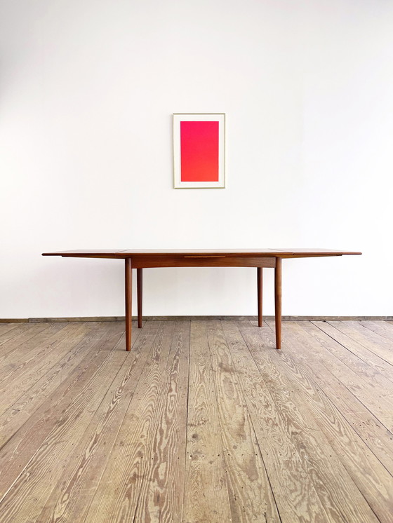 Image 1 of Mid Century Moderne Deense uitschuifbare eettafel in teak, 1960