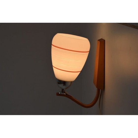 Image 1 of Vintage wandlamp van hout en glas door Drevo Humpolec, Tsjecho-Slowakije 1970