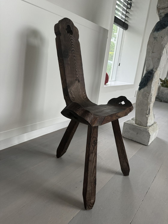 Image 1 of Brutalist chair, driepoot kruk.