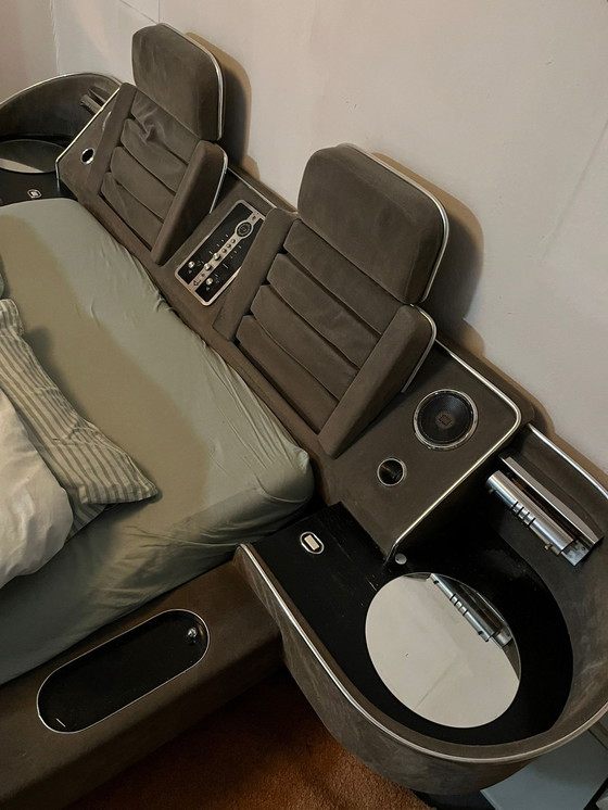 Image 1 of Space Age Jaren 70 Vintage Bed Toegeschreven Aan Luigi Massoni 