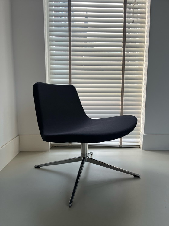 Image 1 of 2x Hay Ray swivel chair