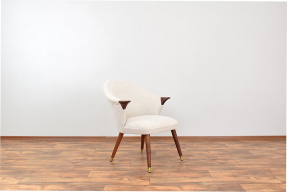 Image 1 of Mid Century Noorse Teak & Boucle Fauteuil, 1960S.