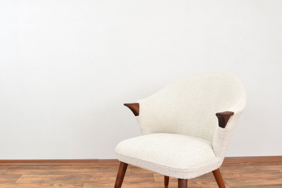 Image 1 of Mid Century Noorse Teak & Boucle Fauteuil, 1960S.