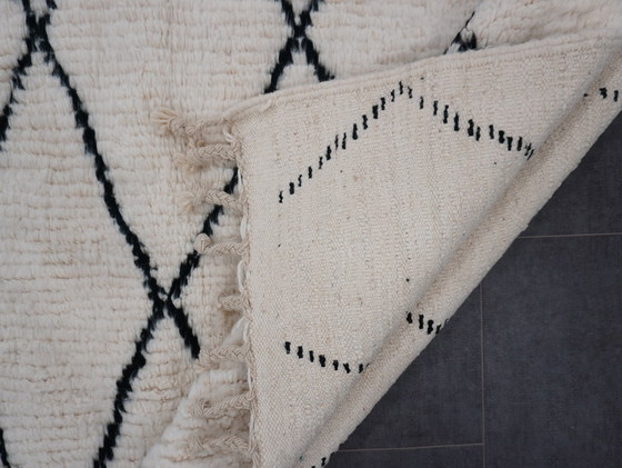 Image 1 of Berber Vloerkleed - 323 Cm X 202 Cm - Witte Wol