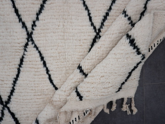 Image 1 of Berber Vloerkleed - 323 Cm X 202 Cm - Witte Wol