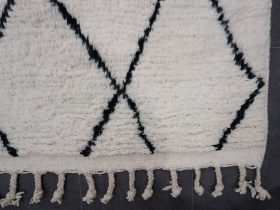 Image 1 of Berber Vloerkleed - 323 Cm X 202 Cm - Witte Wol