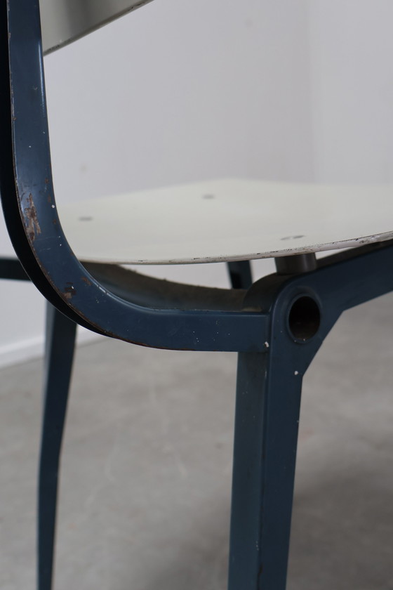 Image 1 of 5x Friso Kramer Ahrend De Cirkel Opstand Stoelen T.H. Delft