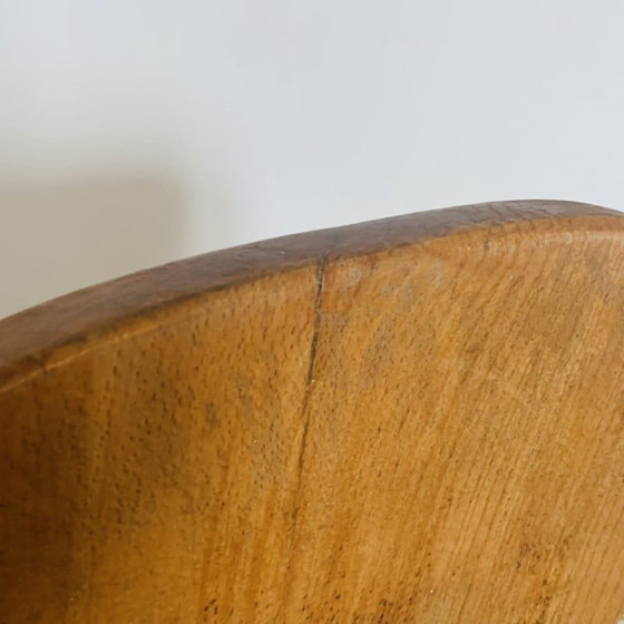 Image 1 of Paar vintage brutalistische driepootstoelen van massief hout