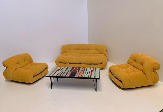 Image 1 of Afra & Tobia Scarpa Soriana Corduroy Loungeset, jaren 1970. 1 Sofa en 2 Loungestoelen.