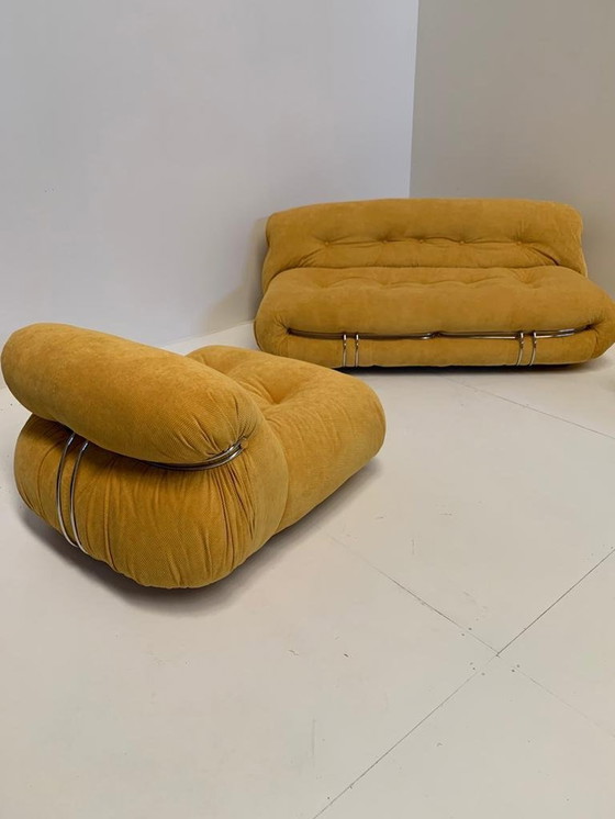 Image 1 of Afra & Tobia Scarpa Soriana Corduroy Loungeset, jaren 1970. 1 Sofa en 2 Loungestoelen.