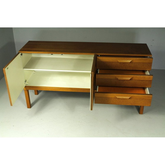 Image 1 of Vintage houten dressoir van Möbelwerk, Duitsland 1970