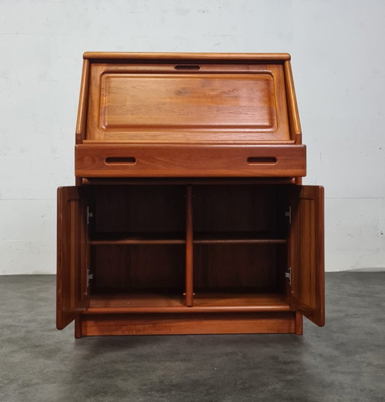 Image 1 of Dyrlund teak secretaire 