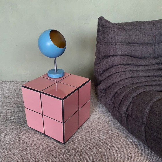 Image 1 of Vintage betegelde bank eindstuk 1980