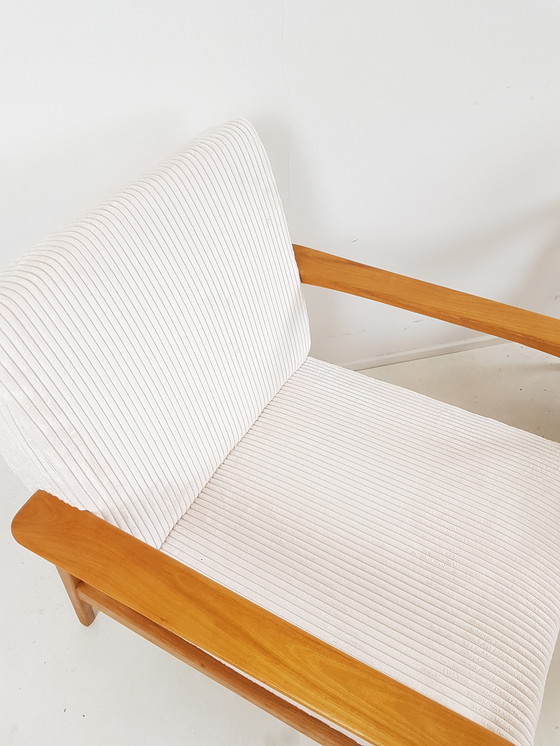 Image 1 of 2 vintage fauteuils | nieuw gestoffeerd off white Japandi 