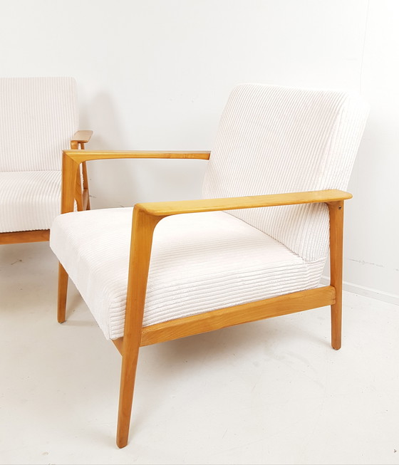 Image 1 of 2 vintage fauteuils | nieuw gestoffeerd off white Japandi 