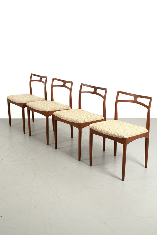 Set van 4 model 96 eetkamerstoelen Johannes Andersen 66960