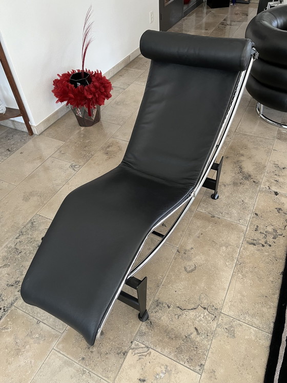 Image 1 of Corbusier The Chaise Longue The Lc4