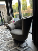 Twee Giorgetti Arabella fauteuils