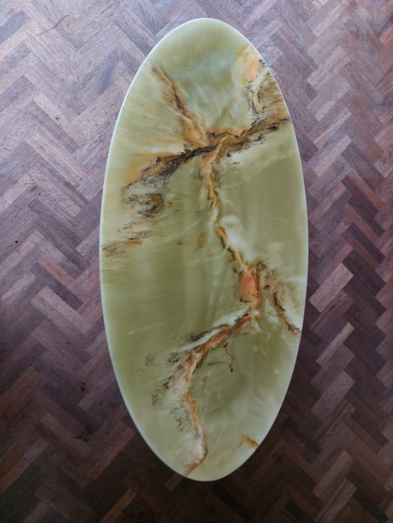 Image 1 of Vintage ovale marmerlook salontafel
