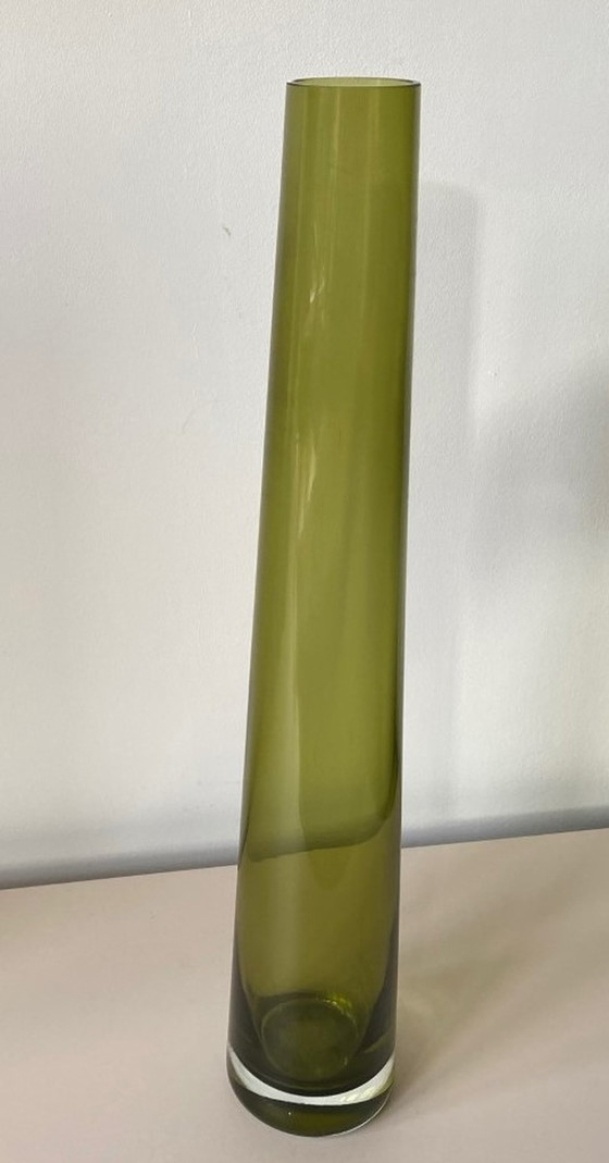 Image 1 of Wreszniak Glassworks - Twee grote groene glazen vazen