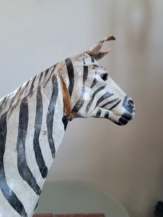 Image 1 of Lederen handgeschilderde zebra