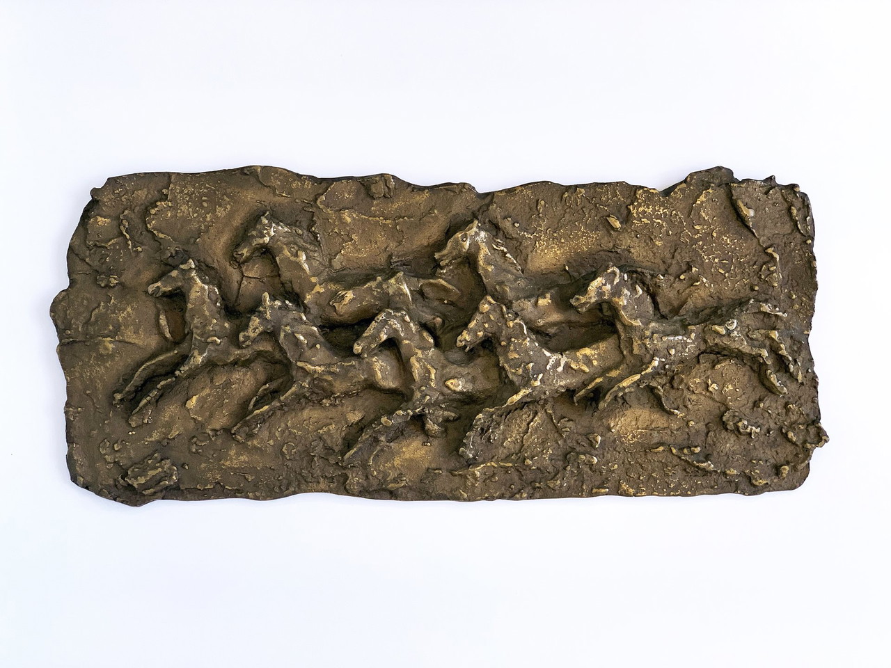 Brutalist bronzen wandrelief met paarden