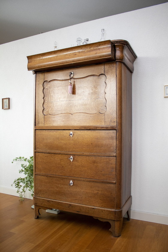 Image 1 of Secretaire