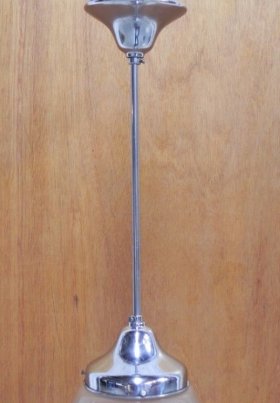 Image 1 of Art Deco hanglamp met matglazen kap