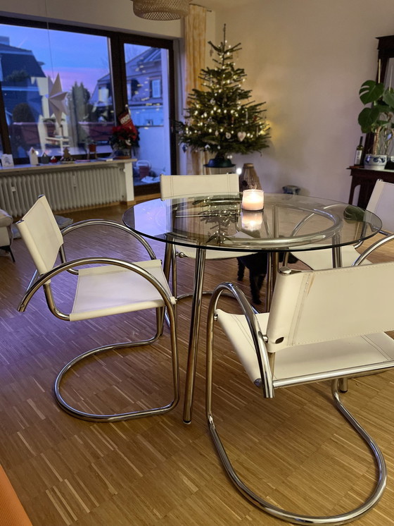 Image 1 of Vintage Bauhaus Chroom & Glas Eettafel Met 4 X Buisvormige Chroom & Leren Stoelen