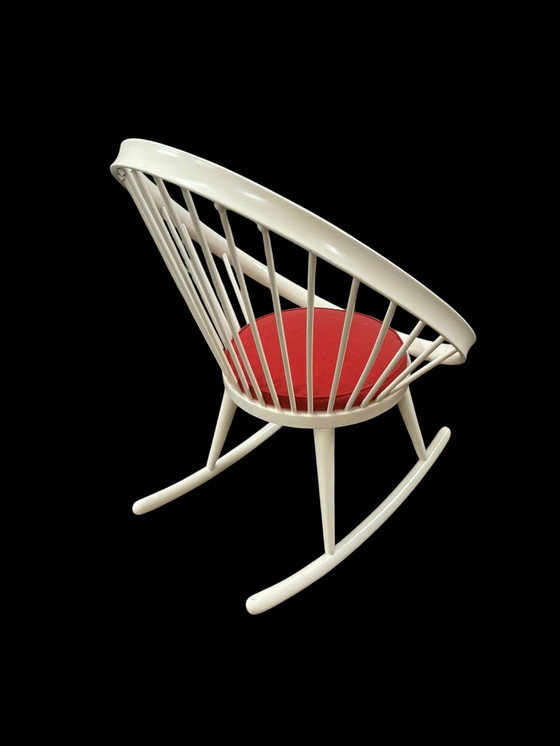 Image 1 of Circle Rocking Chair Door Yngve Ekström