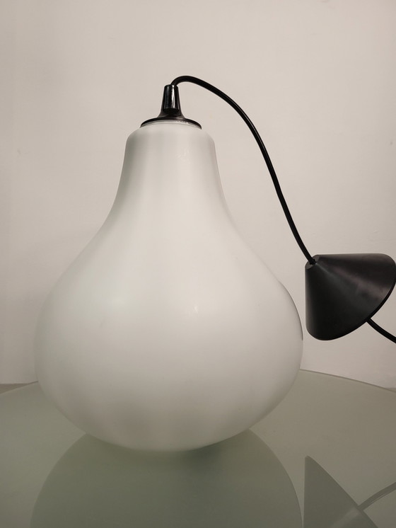 Image 1 of Vintage glazen hanglamp, opaline wit, model teardrop, jaren 60