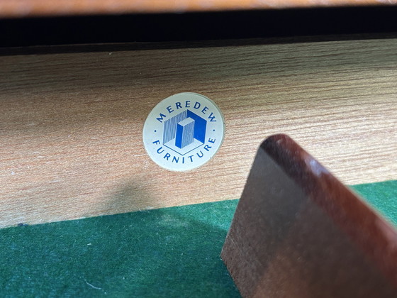 Image 1 of Mid-Century Retro Vintage Teak Dressoir Van Meredew 1960 Dit prachtige Mid Century Teak Dressoir Van Meredew Uit De 1960S Is