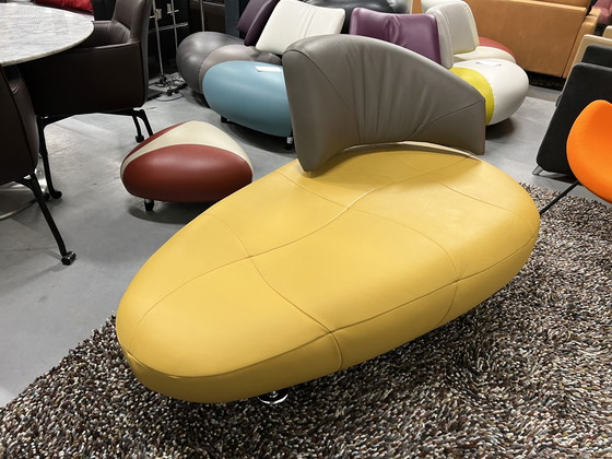 Image 1 of Leolux Kikko Chaise Longue Geel Leer 