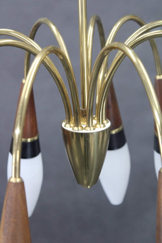 Image 1 of 1960S Rupert Nikoll Messing en Teak Opaline Glazen Kroonluchter, Oostenrijk