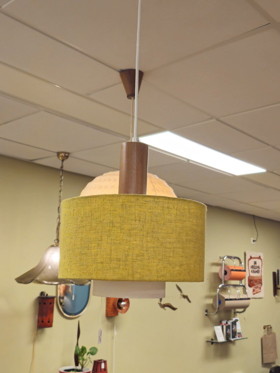 Image 1 of Vintage Hanglamp Plafondlamp Lamp Geel