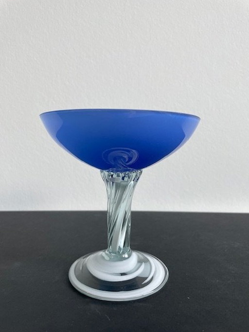 Elegant Kelkje Van Blauw, Wit En Transparant Murano Glas