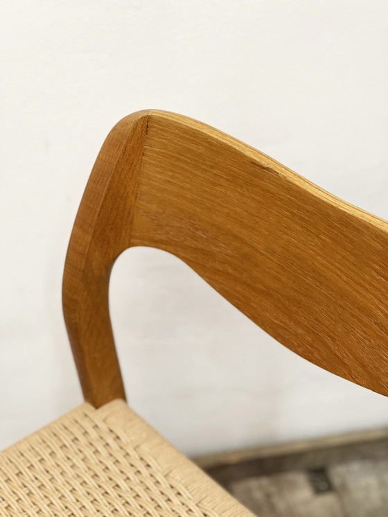 Image 1 of Mid-Century Deense model 71 stoelen in eikenhout van Niels Otto Møller voor JL Mollers, jaren 50, set van 6