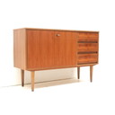 Vintage dressoir met lades en deuren gemaakt in de jaren '60