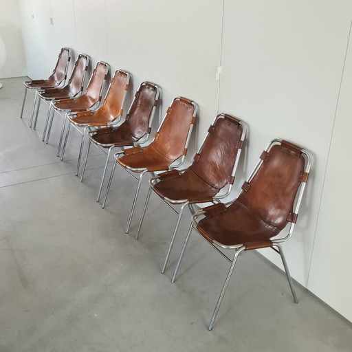 Set van 8 vintage leren eetkamerstoelen geselecteerd door Charlotte Perriand voor Les Arcs, Frankrijk 1960
