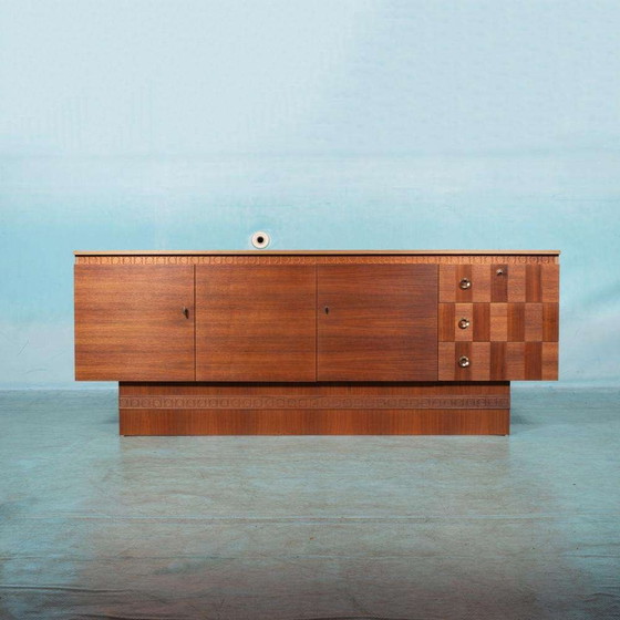 Image 1 of Japandi walnoot dressoir gerenoveerd, midmod 70s sideboard