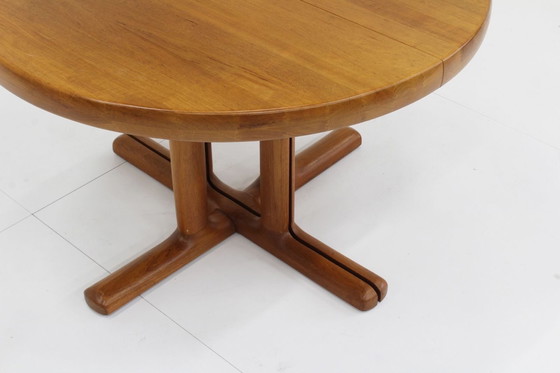 Image 1 of Vintage Deense Ronde Uitschuifbare Eettafel Teak