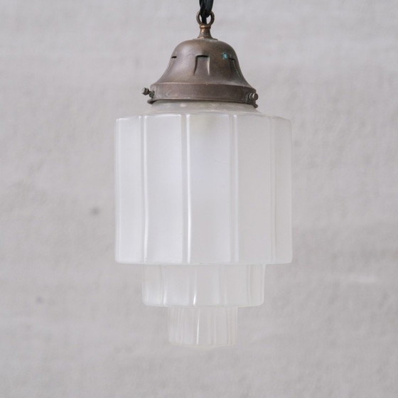 Image 1 of Vintage Art Deco hanglamp van ondoorzichtig glas, Frankrijk 1920
