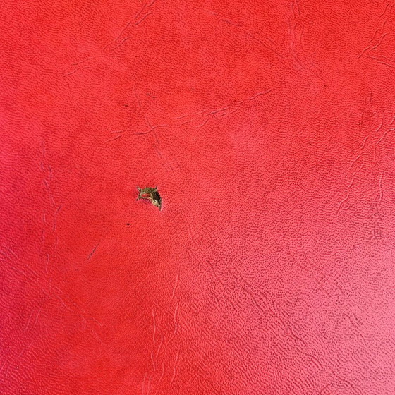 Image 1 of Set van 4 vintage stoelen van beukenhout en rood kunstleer, 1960