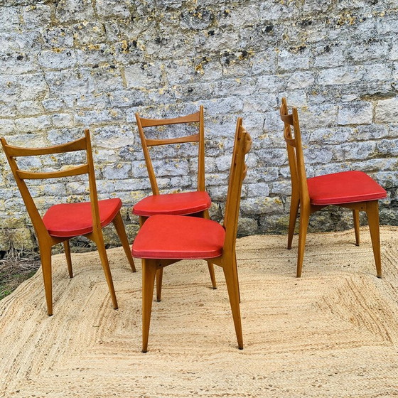 Image 1 of Set van 4 vintage stoelen van beukenhout en rood kunstleer, 1960