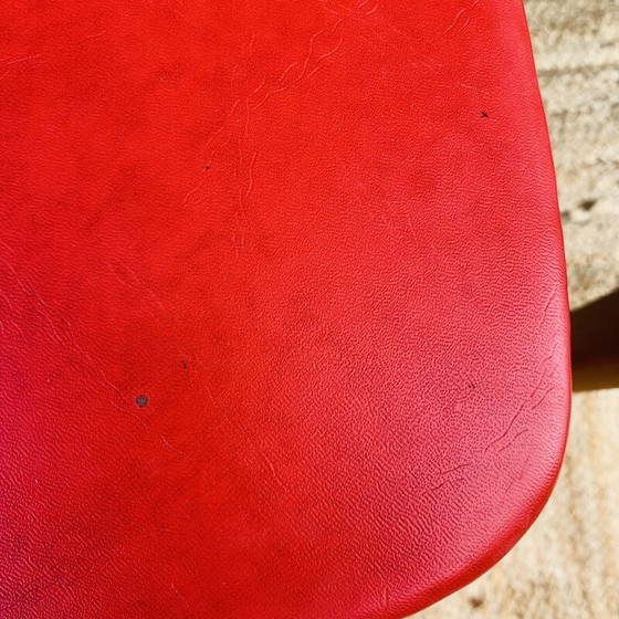 Image 1 of Set van 4 vintage stoelen van beukenhout en rood kunstleer, 1960